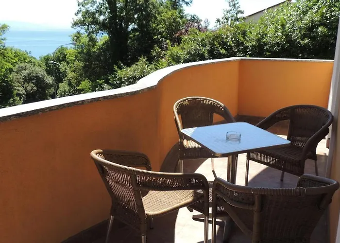 Апартаменти Nelly *